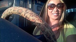 Corrida Mamadrivee Loira Takes Monster Cock in Wild Anal