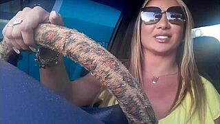 Corrida Mamadrivee Loira Takes Monster Cock in Wild Anal