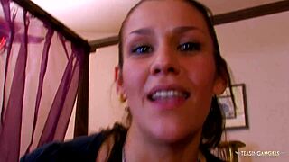 Chatting with a gorgeous Spanish hipster about her adventures