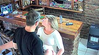 Am prins nevasta înșelând pe cameră în acțiune outdoor!