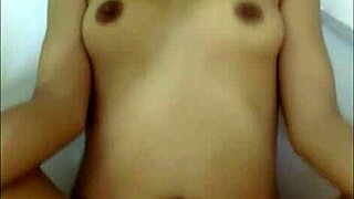 the beautiful vietnamese girl gets fucked hard by the amateur guy