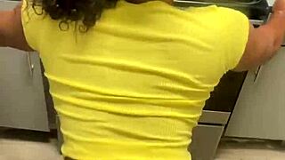 Big booty fem tranny takes dildo creampie