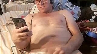 jacking off and anal sex with dildo! 😏