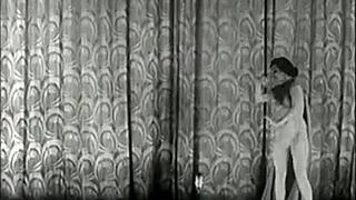 I love vintage showgirls stripping their natural tits.