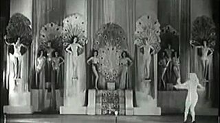 I love vintage showgirls stripping their natural tits.