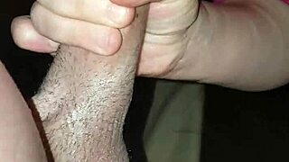 want to see intense fingering leading to squirting