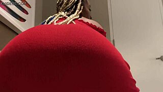 Nellycantsay shaved her asshole 😏