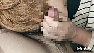 japanese amateur couple does outdoor blowjob and handjob 😏