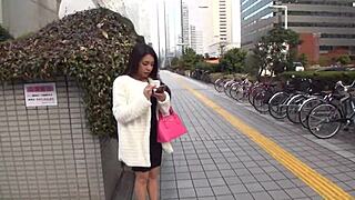 how does young mei handle intense japanese piston action?