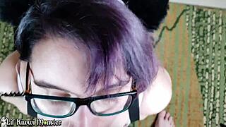 Kitty saa selkäsaunan ja käytetään AVN Vegasissa