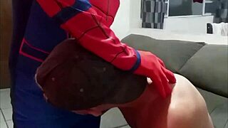 troca troca gay com fantasia de halloween