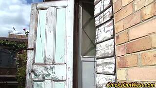 Amateur aussie tasted.