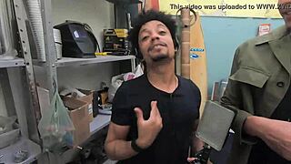 Monique Bertolini from João Kleber's pranks gives a tour in a motorhome workshop