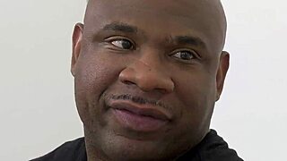 Младата Ариета изневерява на татко с огромен черен хуй