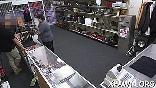 Amateur gets cash to show sexy moves with blowjob and missionary! 💰😘