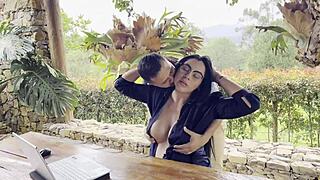 Jefe cachondo folla mujer embarazada para evitar despedirla full video