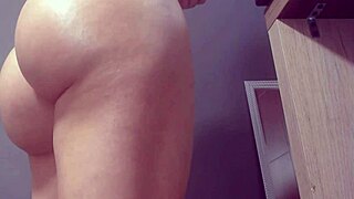 Espectacular culo colombiano with latina ass