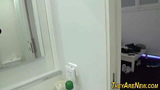 Will this newbie teen 18+ handle the creampie?