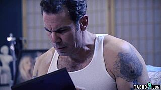 naked jessa rhodes sneaks in