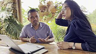 Jefe cachondo folla mujer embarazada para evitar despedirla full video