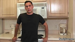 Uh, ragazzo giovane 18+ fora fica matura della milf per bene, sai