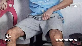 Pelajar crossdress dan buat seks gay dalam bilik darjah