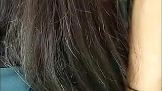 大学生カップル　トイレでセックス　男の子フェラしてもらったあと生挿入立ちバッ外だし射精いやらしい出し入れ