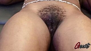 shaving this amazing spacious pussy