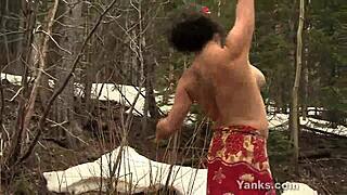 yanks bbw simona reaches outdoor orgasm 😍