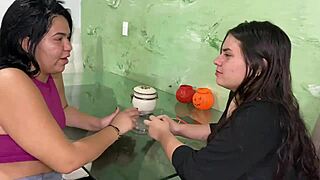 my cousin wants to fuck another woman so she kisses me to fuck, it's crazy