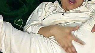 housewife starts day with squirt 😊