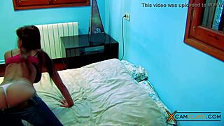 fayna vergara webcam show with fake boobs