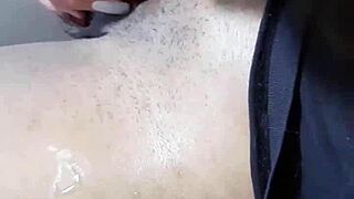 fodendo o cuz�o e gozando dentro do rabo