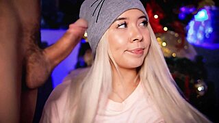 college latina shakes big butt on webcam for teasing fun