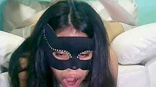 mi amigo tortura mi pussy con dildo gigante y me folla duro