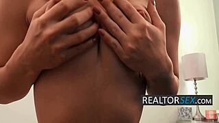 young babe flashes in family in-laws