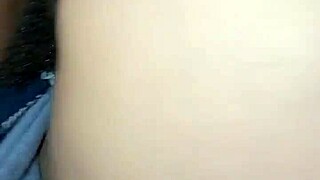 義妹のオナニーを覗いて手伝っちゃった