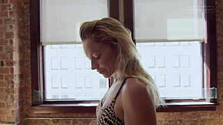 Milf Gracie Squirts as Huge Cock Slams Her Before Boyfriend Catches