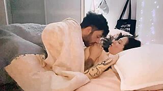 The Chilean couple fucks deliciously in their home.