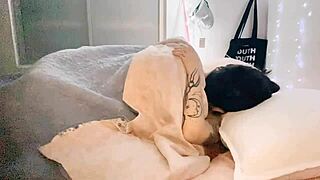 The Chilean couple fucks deliciously in their home.