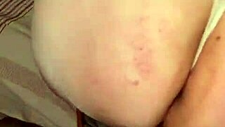 Blonde curvy slut swallows after facial