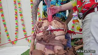 Teen receives uninhibited therapy in nuthouse