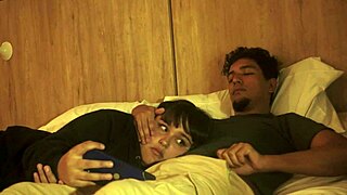 no puedo dejar de tocarme y tuve que poner mi pene en la boca de mi hermanastra por poco nos descubren fantasiahardcoresex