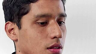 El recuerdo obsesivo de milf hace que folle con joven de verga grande junto a su esposo - la casa del pecado cap1