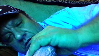 Exploring fantasy gay pleasure in a narrative story