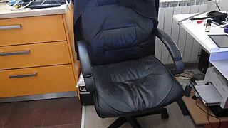 croatian gay hunk shoots hot cum