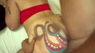 Mamada De Bola Termina En Pizada De Cabeza Y Nalgas Sexo Brúsico