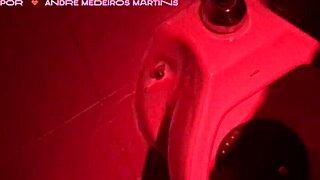 Gostosos se pegam na sauna!