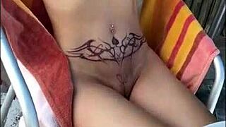 I love flashing in public as a sexy MILF