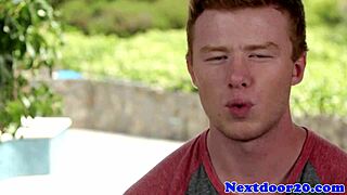 muscular redhead hunk jerking off 😏